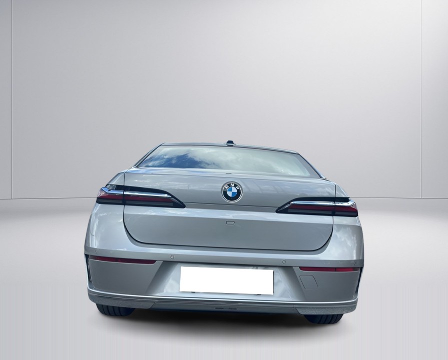 BMW Seria 7 740d xDrive (4)