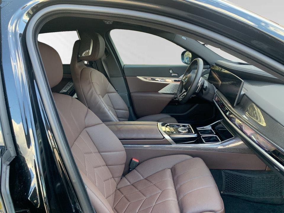 BMW Seria 7 750e xDrive - foto 8