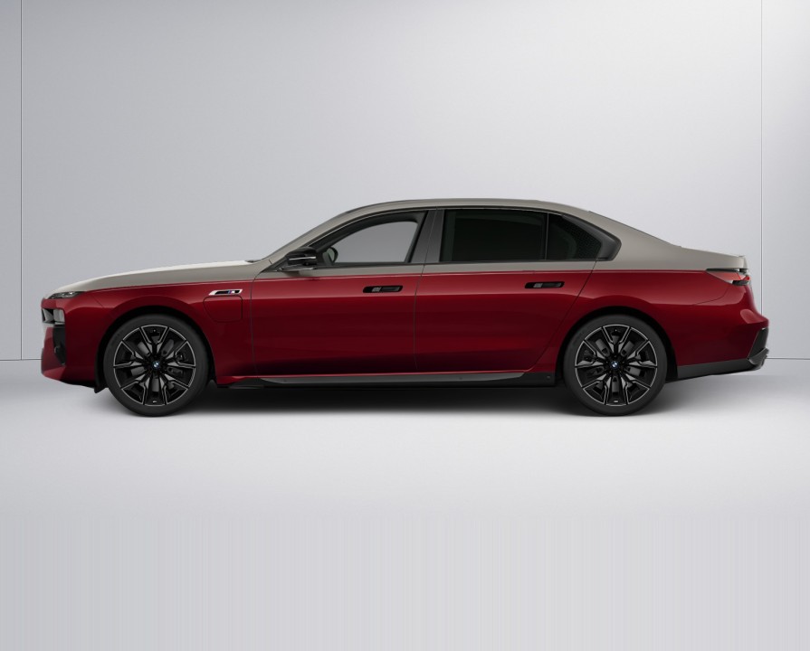 BMW Seria 7 M760e xDrive (3)