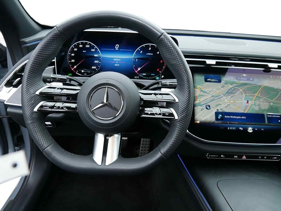Mercedes-Benz E 450d 4MATIC AMG Line - foto 9