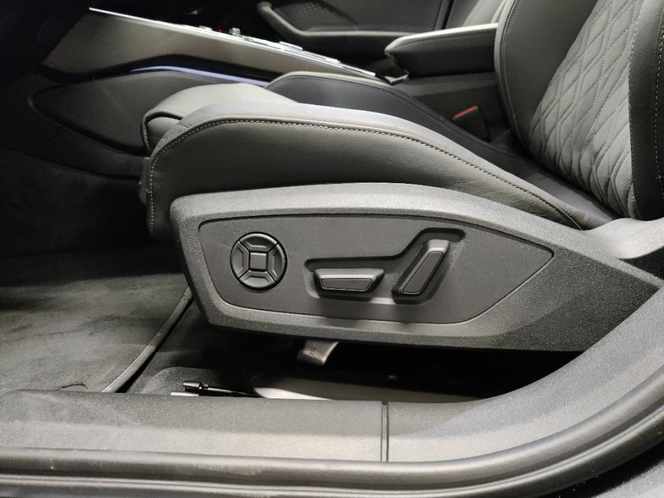 Audi A6 Limousine E-hybrid Quattro S-tronic - foto 11