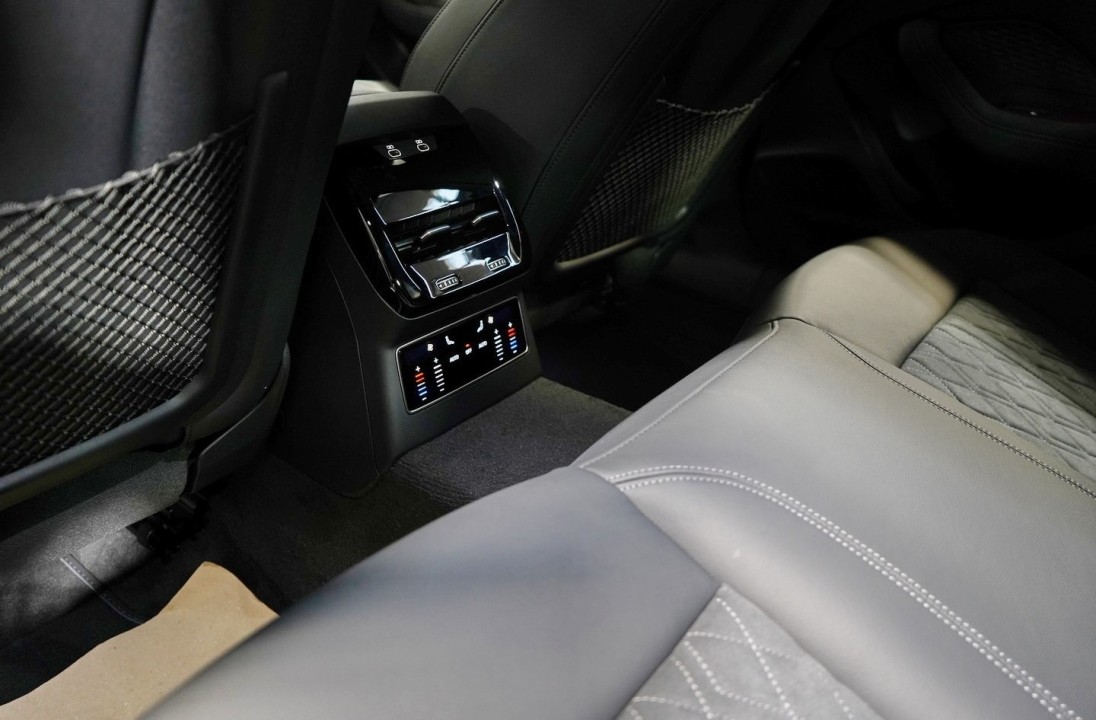 Audi A6 Limousine E-hybrid Quattro S-tronic - foto 8