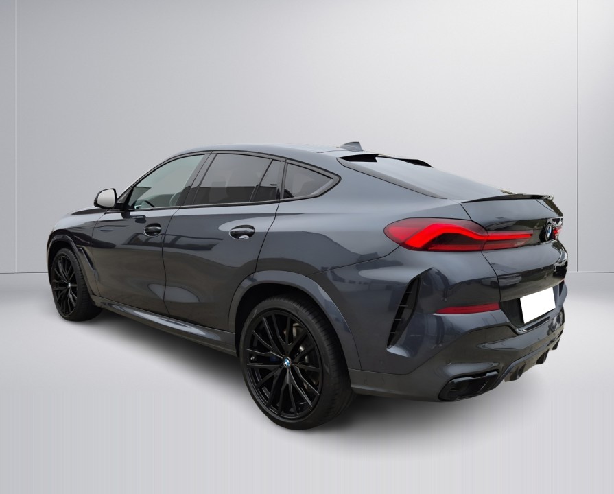 BMW X6 M50i (5)