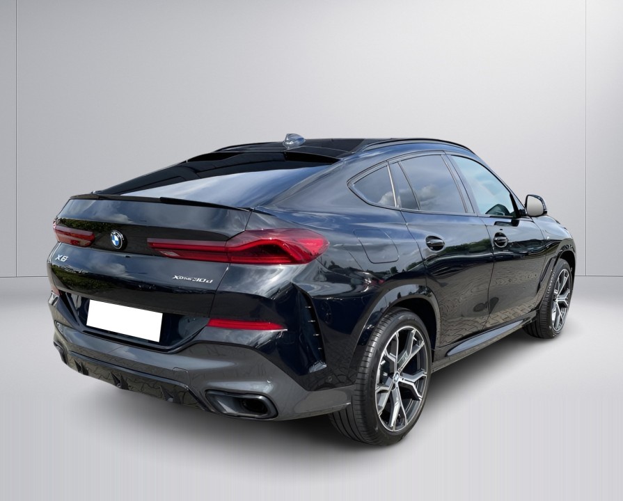 BMW X6 xDrive30d (2)