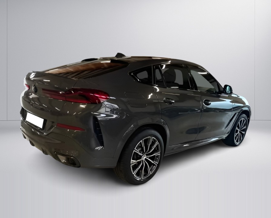 BMW X6 xDrive30d (2)