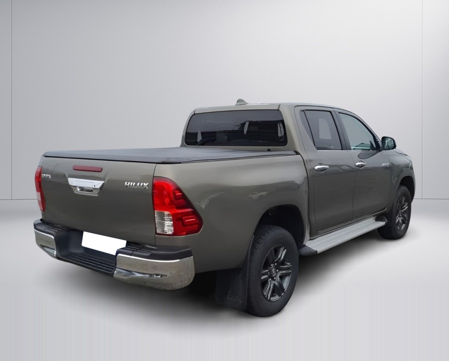 Toyota Hilux 2.4D Comfort (3)