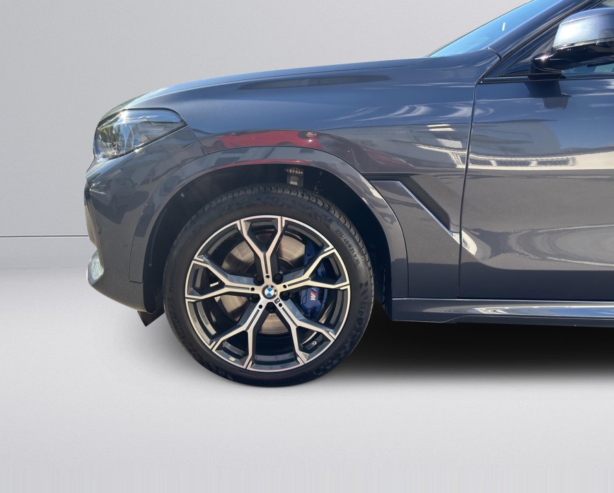 BMW X6 M50i - foto 14