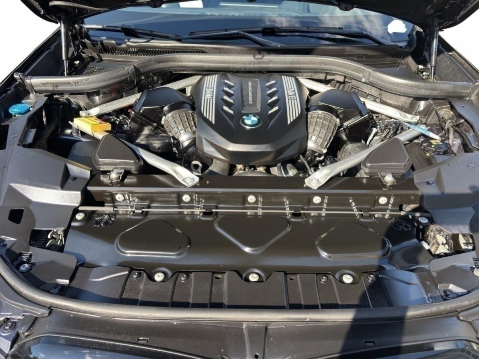 BMW X6 M50i - foto 12