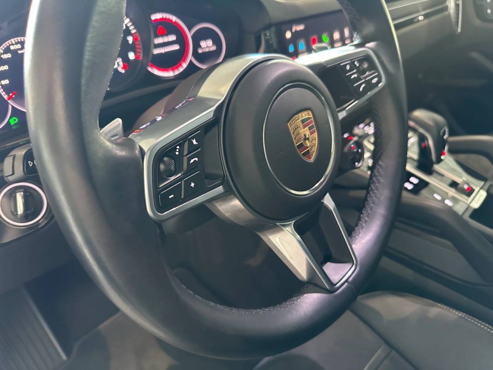 Porsche Cayenne Coupe GTS - foto 14