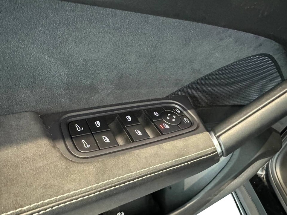 Porsche Cayenne Coupe GTS - foto 22