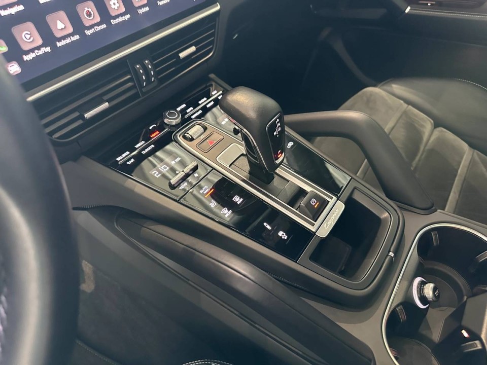 Porsche Cayenne Coupe GTS - foto 16