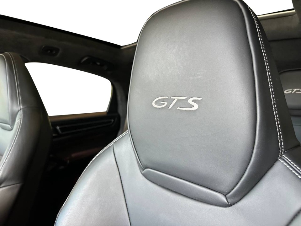 Porsche Cayenne Coupe GTS - foto 17