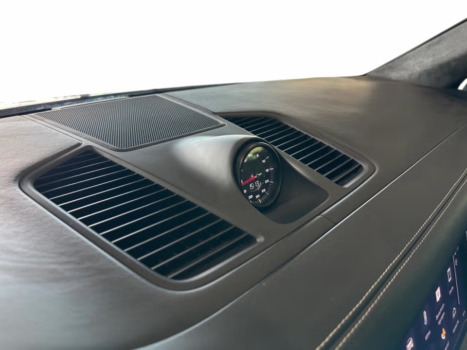 Porsche Cayenne Coupe GTS - foto 18