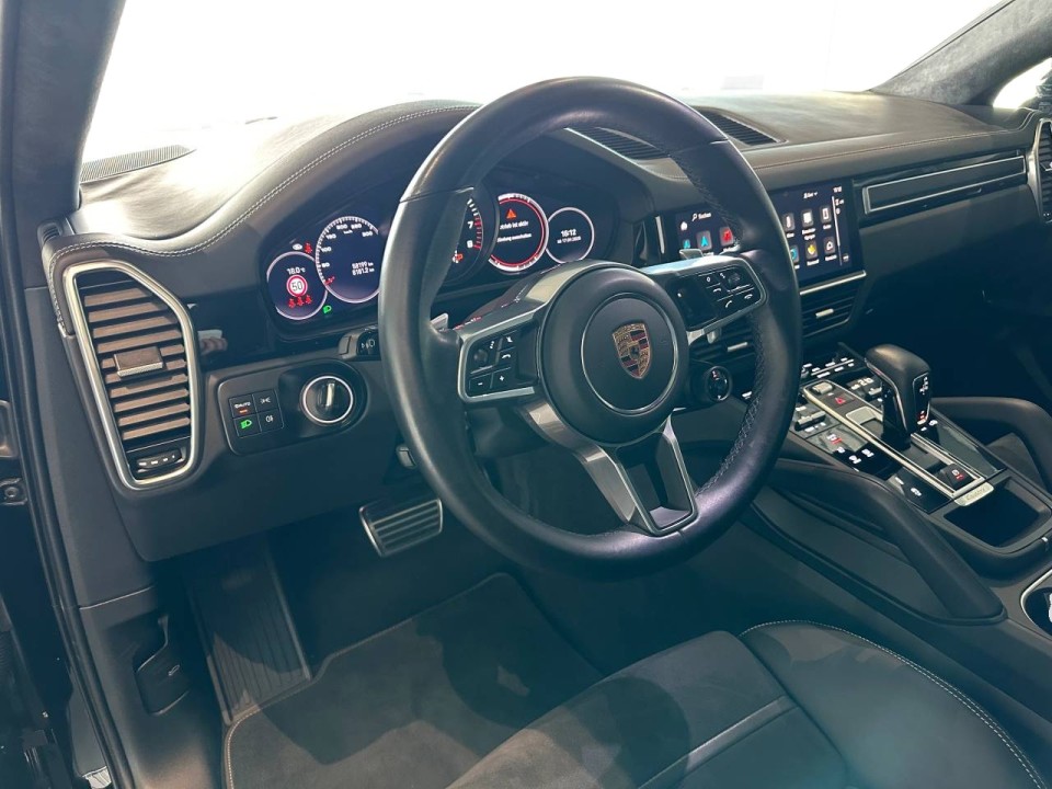 Porsche Cayenne Coupe GTS - foto 13