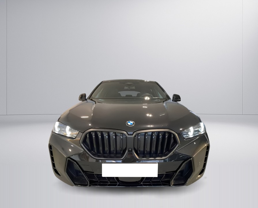 BMW X6 xDrive30d M-Sport (2)