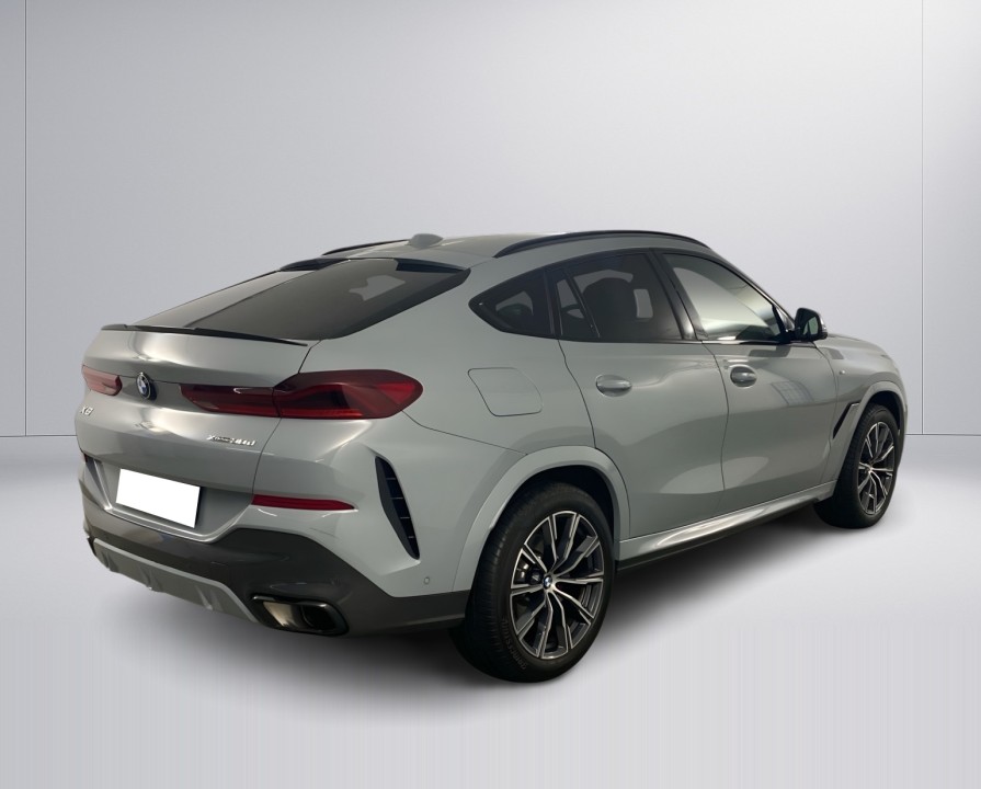 BMW X6 xDrive30d M-Sport (2)