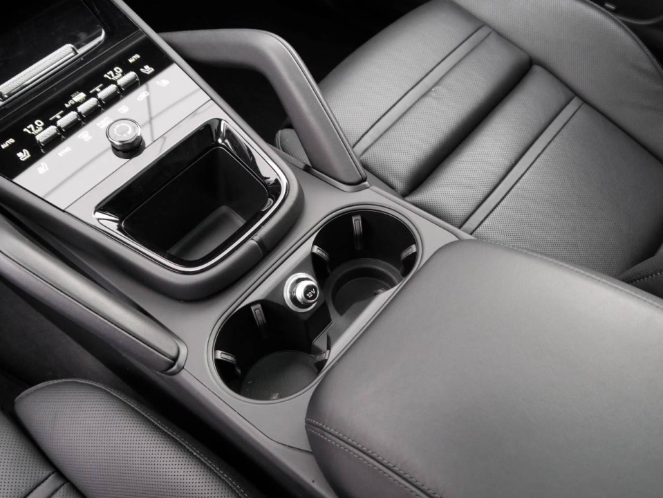 Porsche Cayenne Coupe E-Hybrid - foto 20