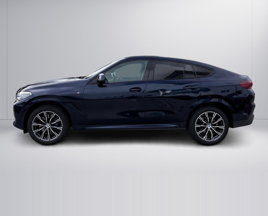 BMW X6 xDrive30d (2)