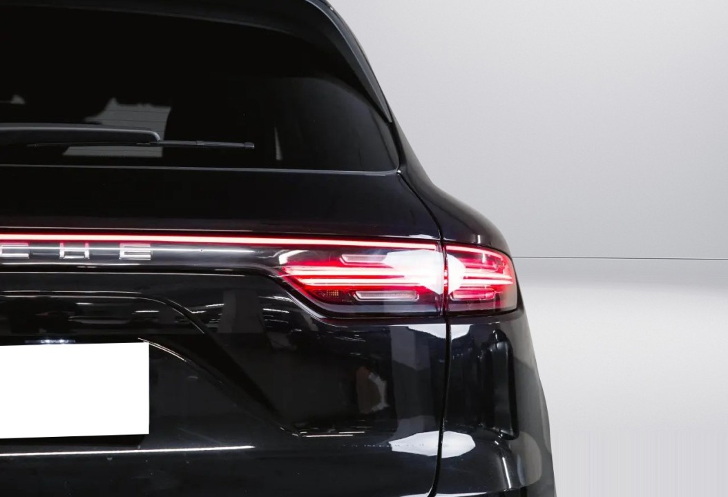 Porsche Cayenne - foto 33