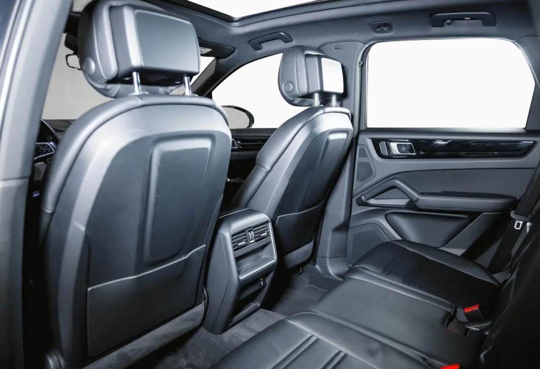 Porsche Cayenne - foto 23