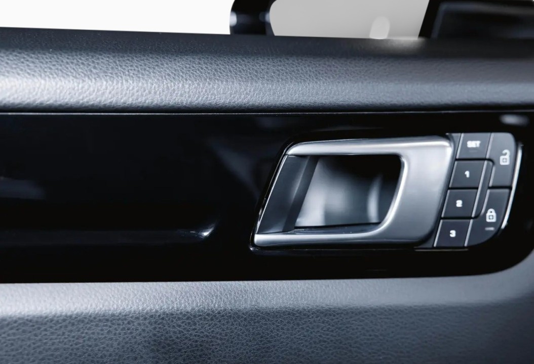 Porsche Cayenne - foto 26