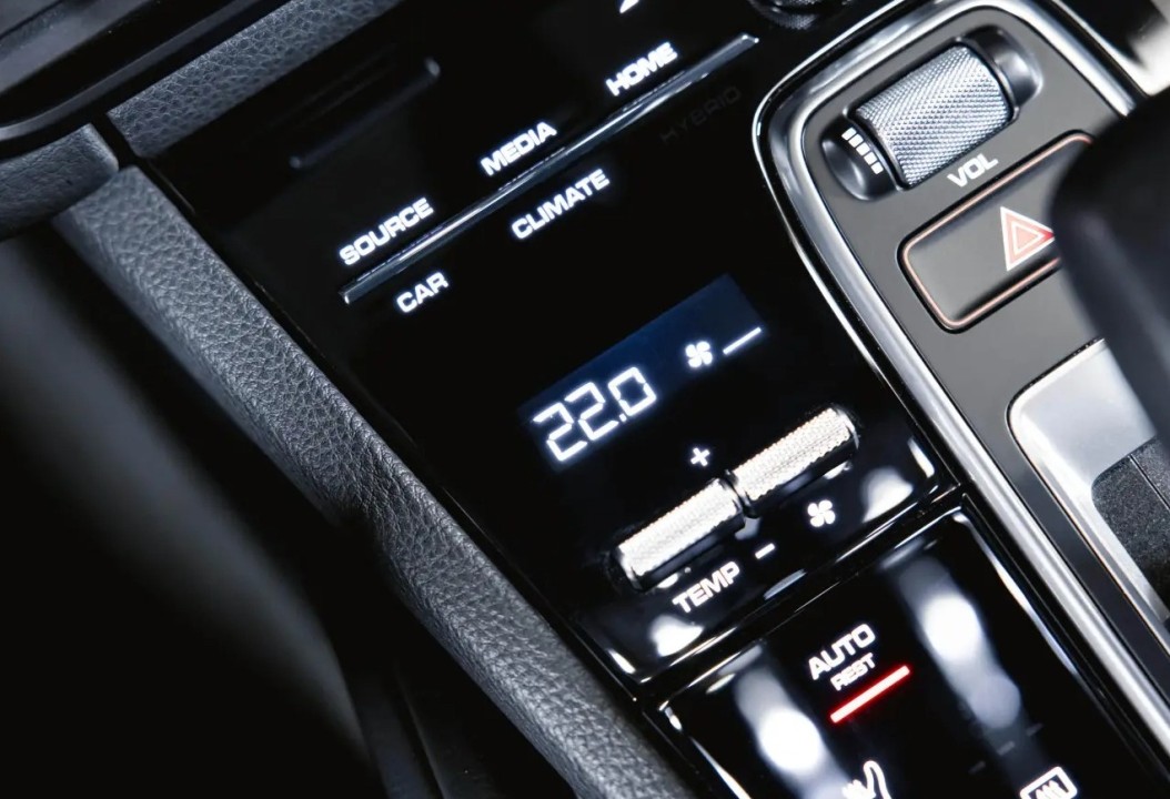 Porsche Cayenne - foto 13