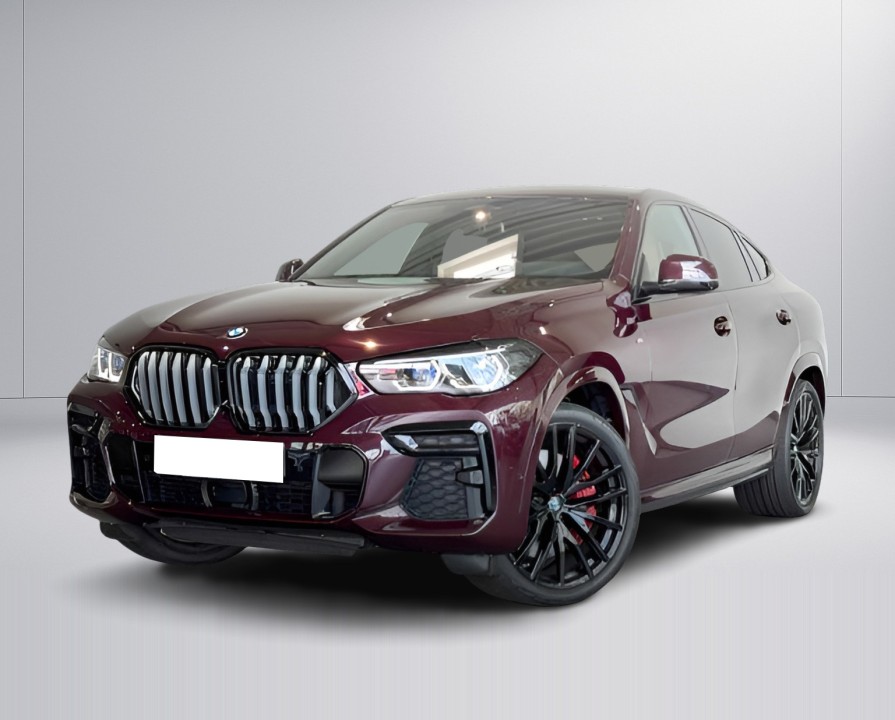 BMW X6 M50i