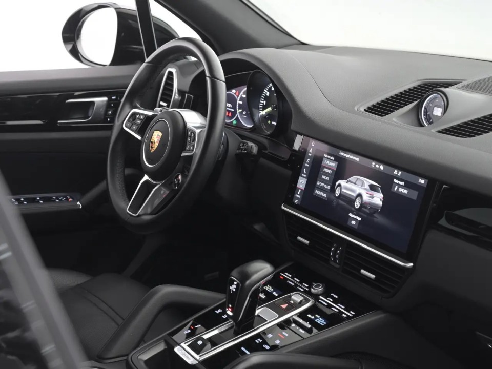Porsche Cayenne E-Hybrid - foto 9