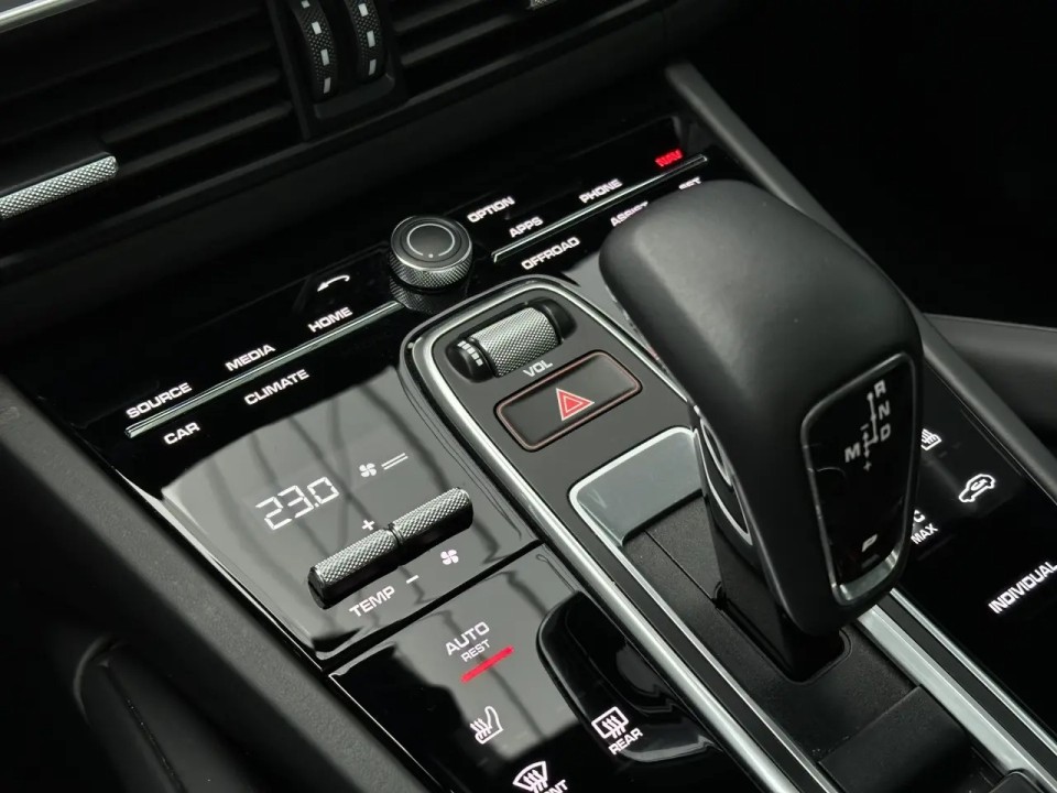 Porsche Cayenne E-Hybrid - foto 15