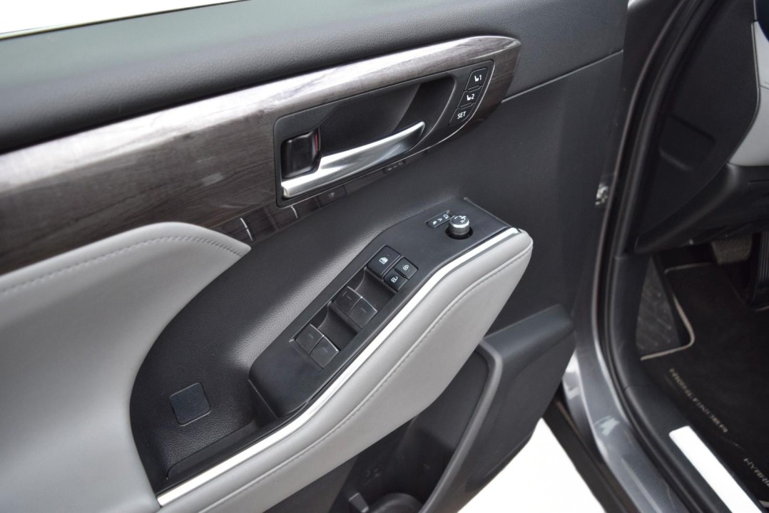 Toyota Highlander Executive - foto 25