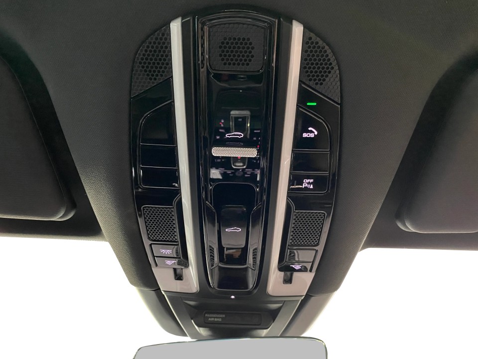 Porsche Cayenne - foto 18