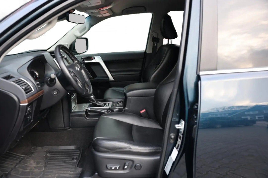 Toyota Land Cruiser 2.8 D-4D - foto 6