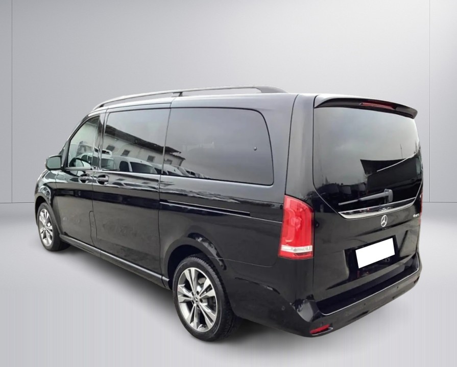 Mercedes-Benz V 300d 4MATIC (4)