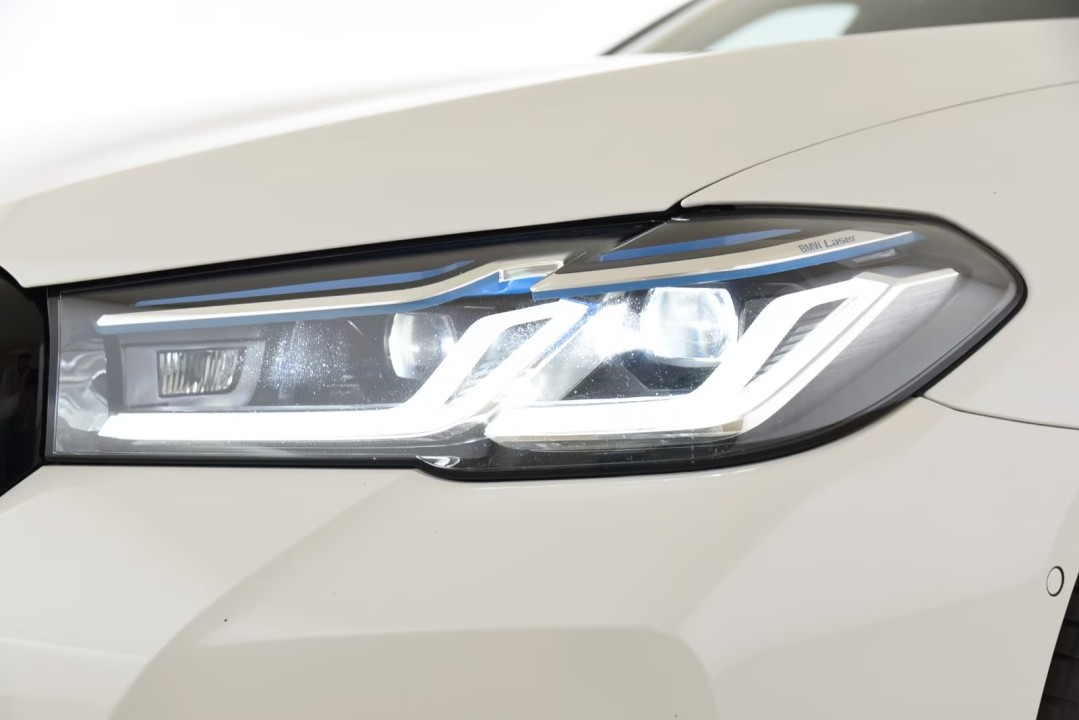 BMW Seria 5 530d xDrive M-Sport - foto 20