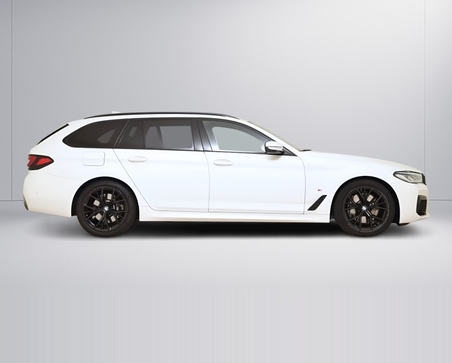 BMW Seria 5 530d xDrive M-Sport (3)