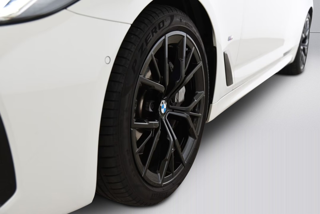 BMW Seria 5 530d xDrive M-Sport - foto 23