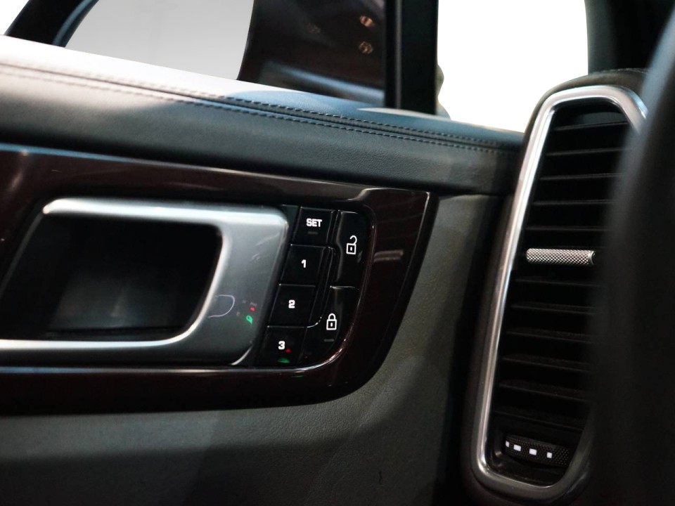 Porsche Cayenne E-Hybrid - foto 26