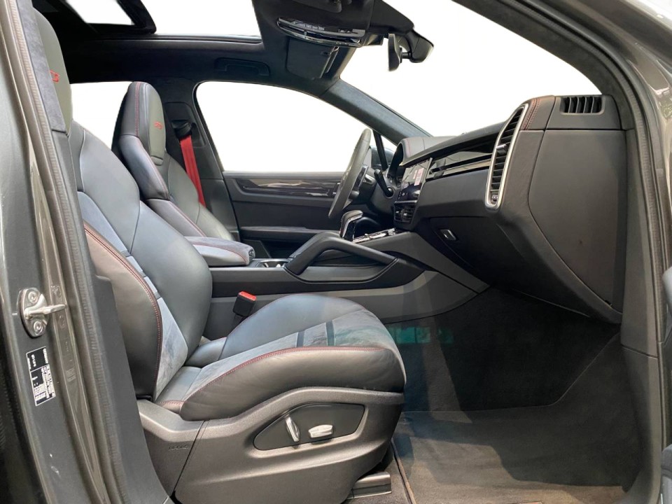 Porsche Cayenne GTS - foto 13