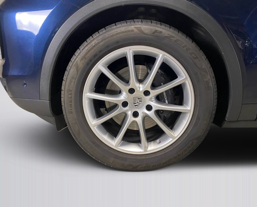 Porsche Cayenne - foto 25