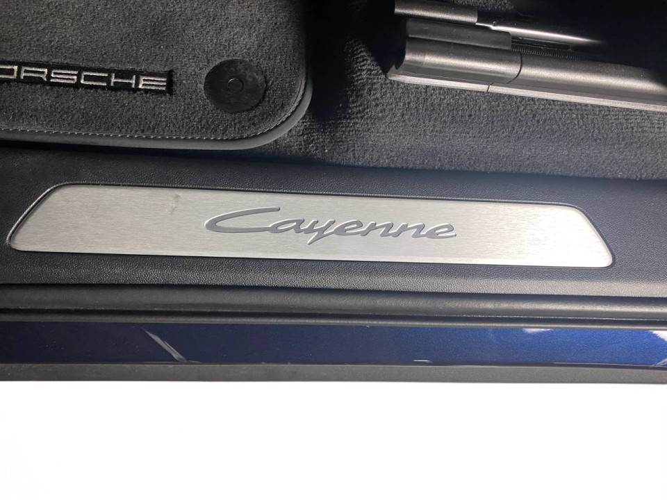 Porsche Cayenne - foto 21