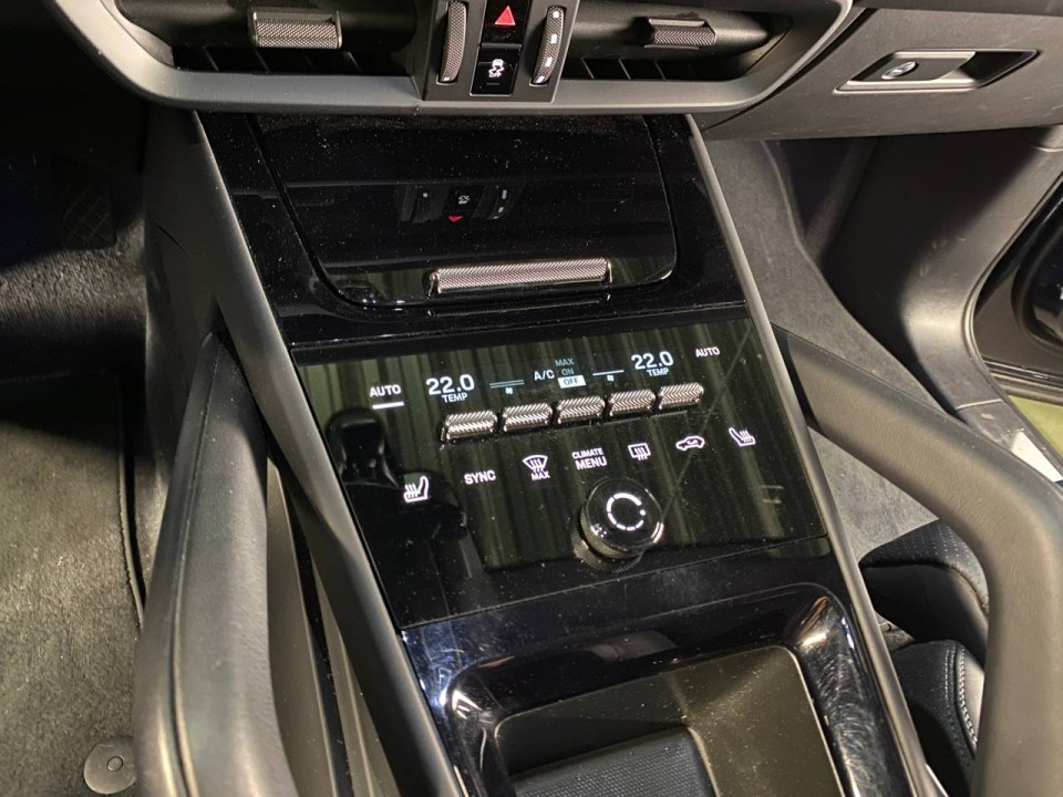 Porsche Cayenne - foto 13