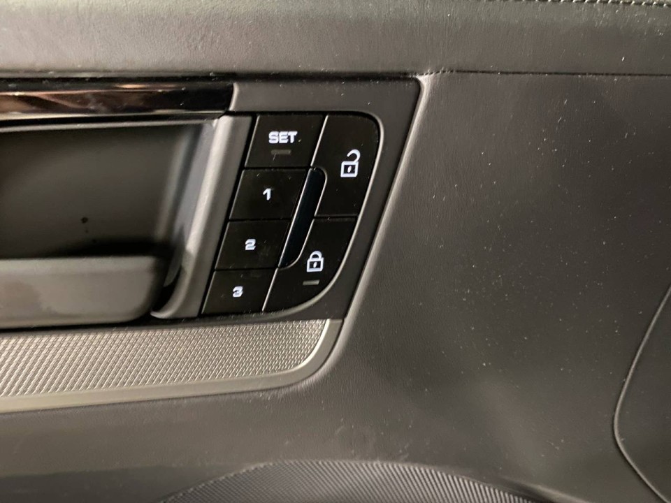 Porsche Cayenne - foto 15