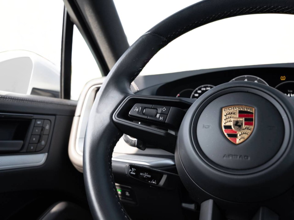 Porsche Cayenne E-Hybrid - foto 12