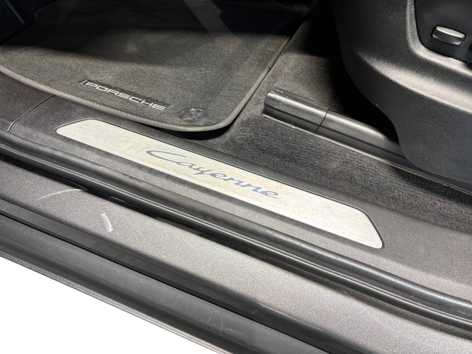 Porsche Cayenne E-Hybrid - foto 22