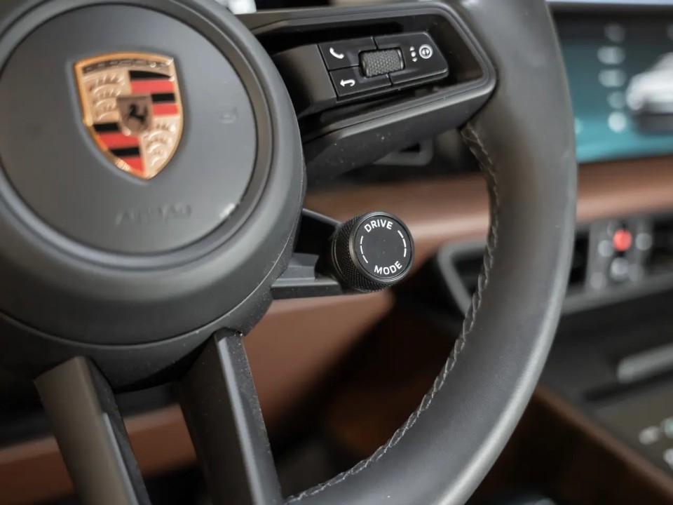 Porsche Macan 4 - foto 12