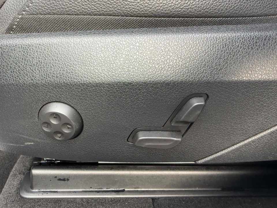 Mercedes-Benz GLC 200 4MATIC - foto 22