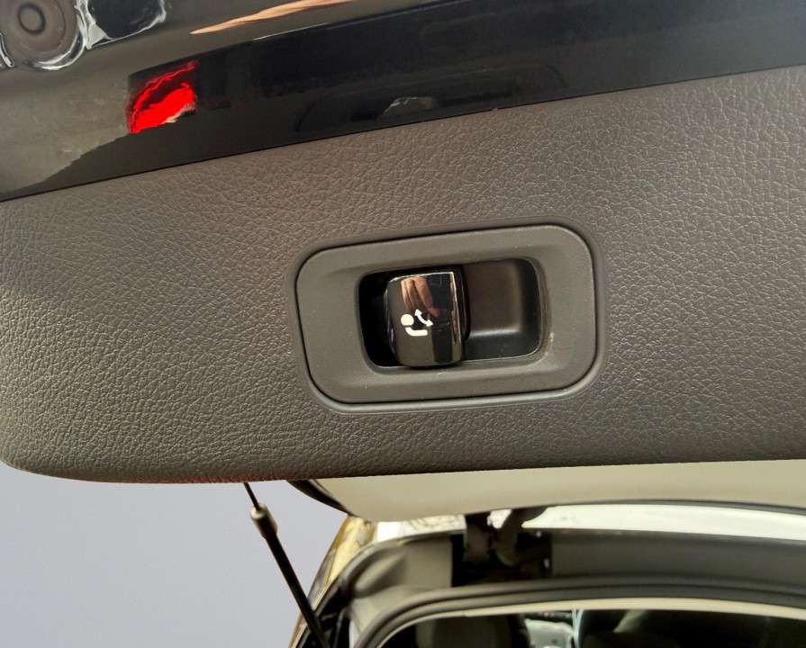 Mercedes-Benz GLC 200 4MATIC - foto 26