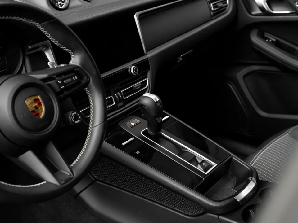 Porsche Macan T - foto 13