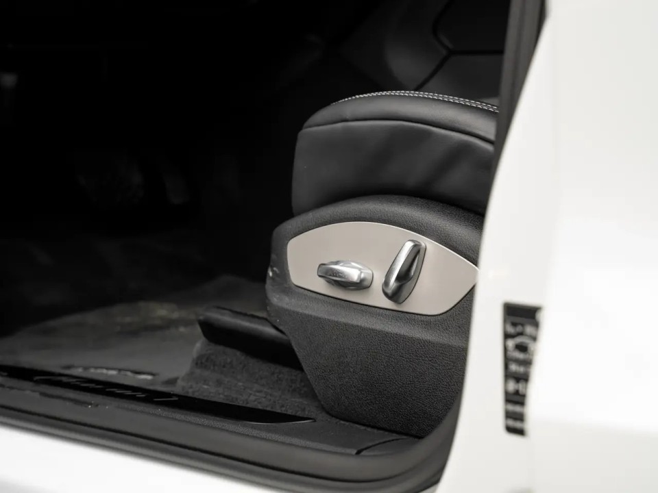 Porsche Macan T - foto 30