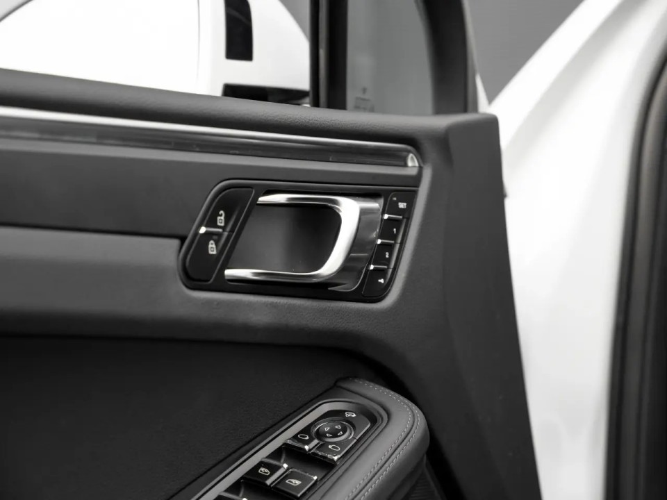 Porsche Macan T - foto 28